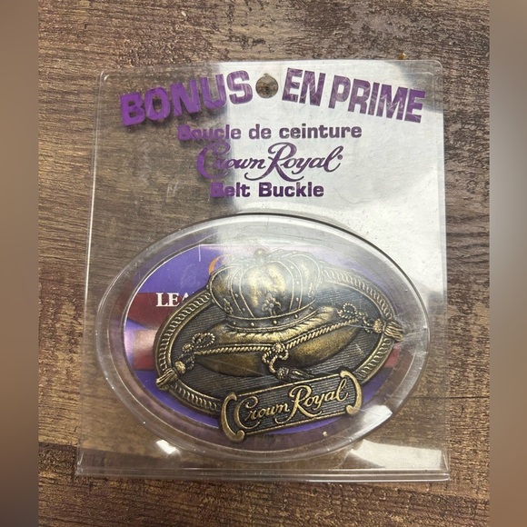 Vintage Crown Royale Brass Belt Buckle - Picture 2 of 3